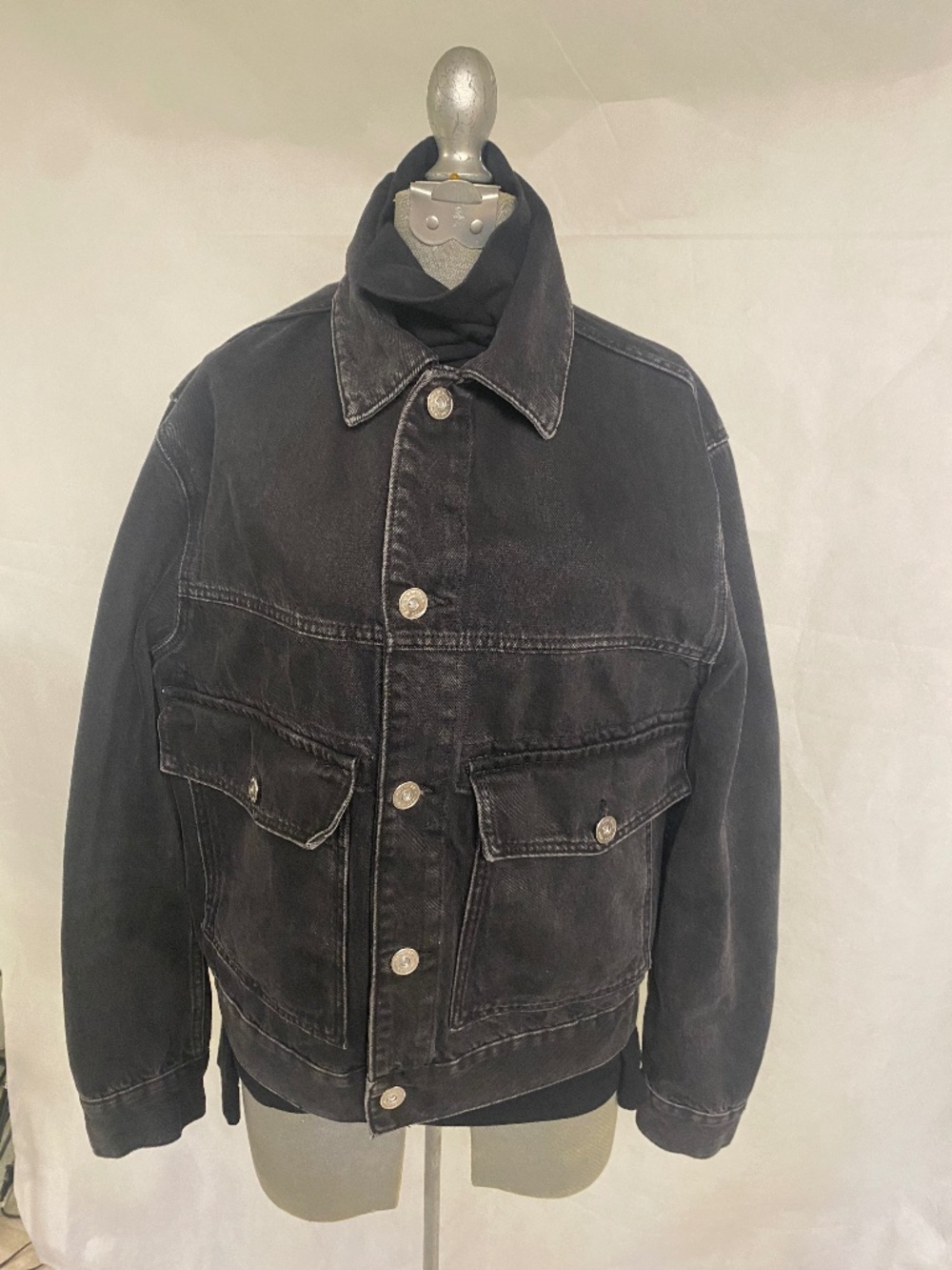 H&M Black Denim Trucker Jacket Size XS